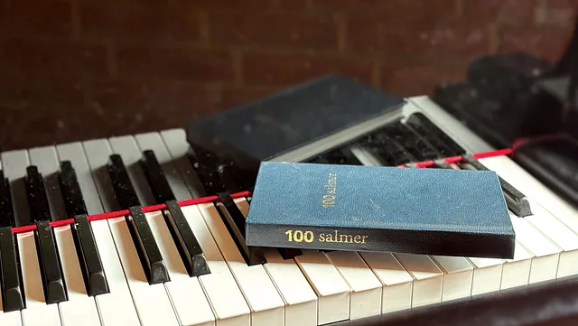 100 salmer – salmebog